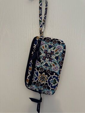 Vera Bradley Teal Navy Floral Quilted Wallet/Wristlet
